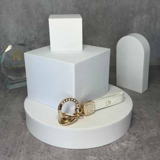 Porta-Chaves com Iniciais Brilhantes