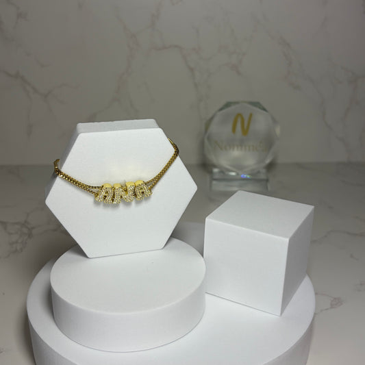 Pulseira com Nome e Brilhantes