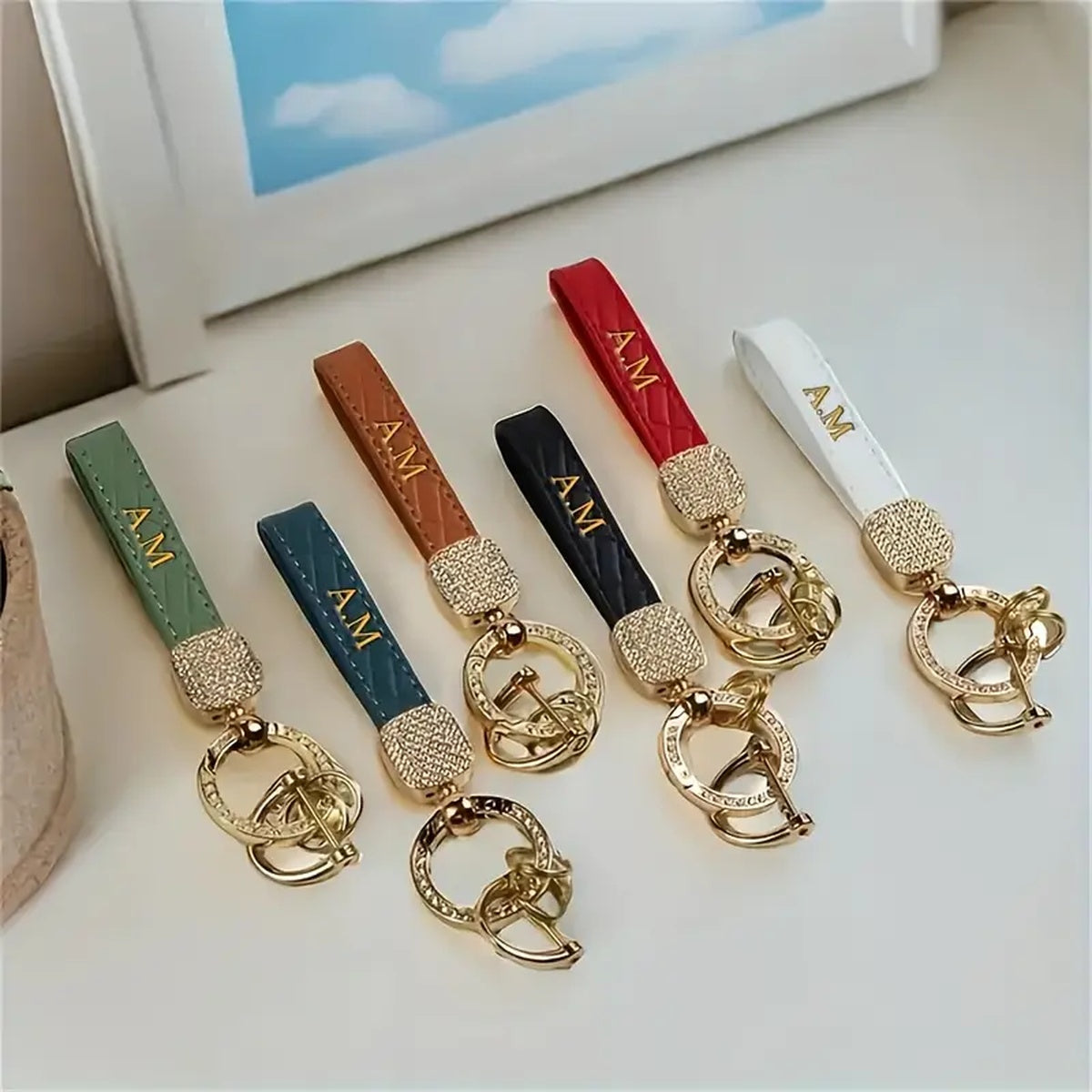 Porta-Chaves com Iniciais Brilhantes