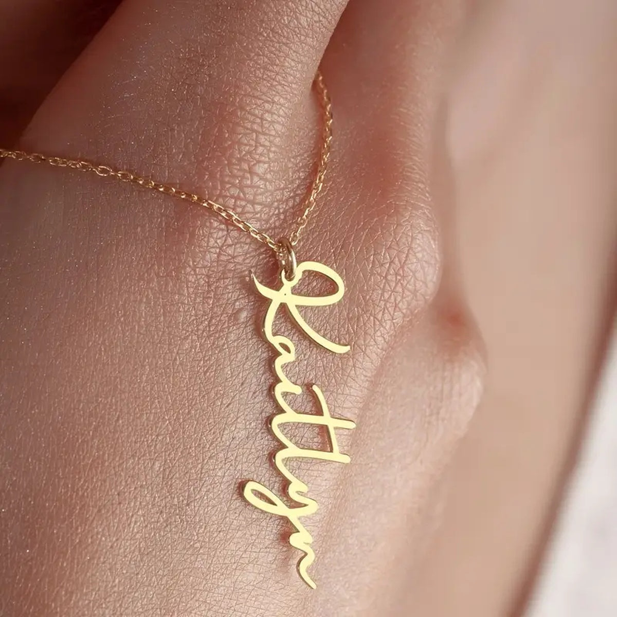 Colar Pendente Manuscrito com Nome