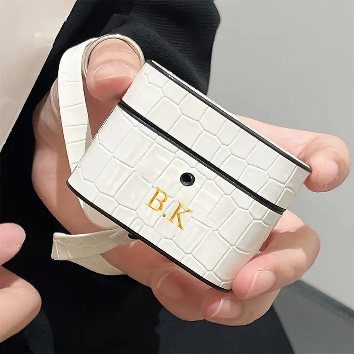 Capa AirPods com Iniciais