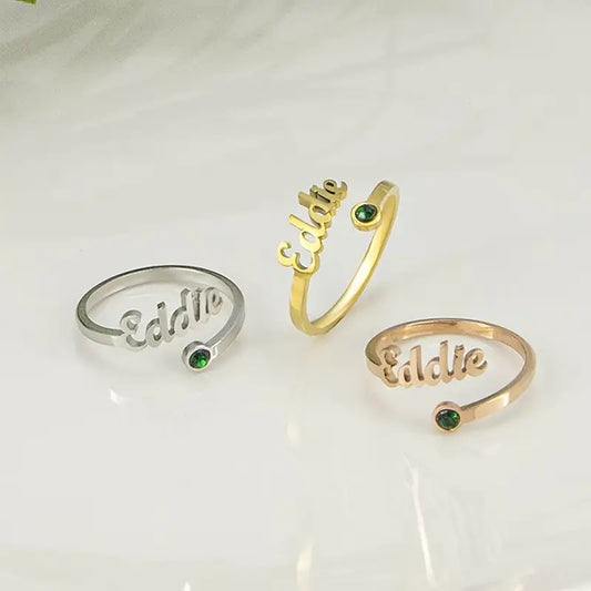 Anel com Nome e Brilhante do Mês