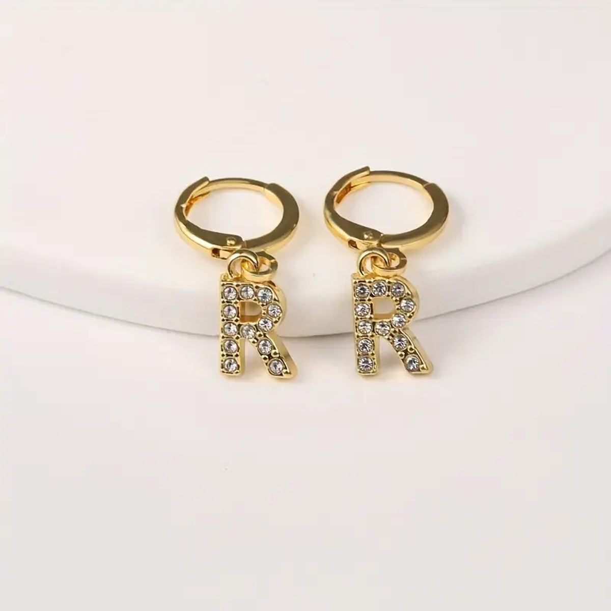 Brincos com Inicial e Brilhante