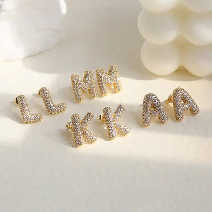 Brincos com Iniciais Brilhantes