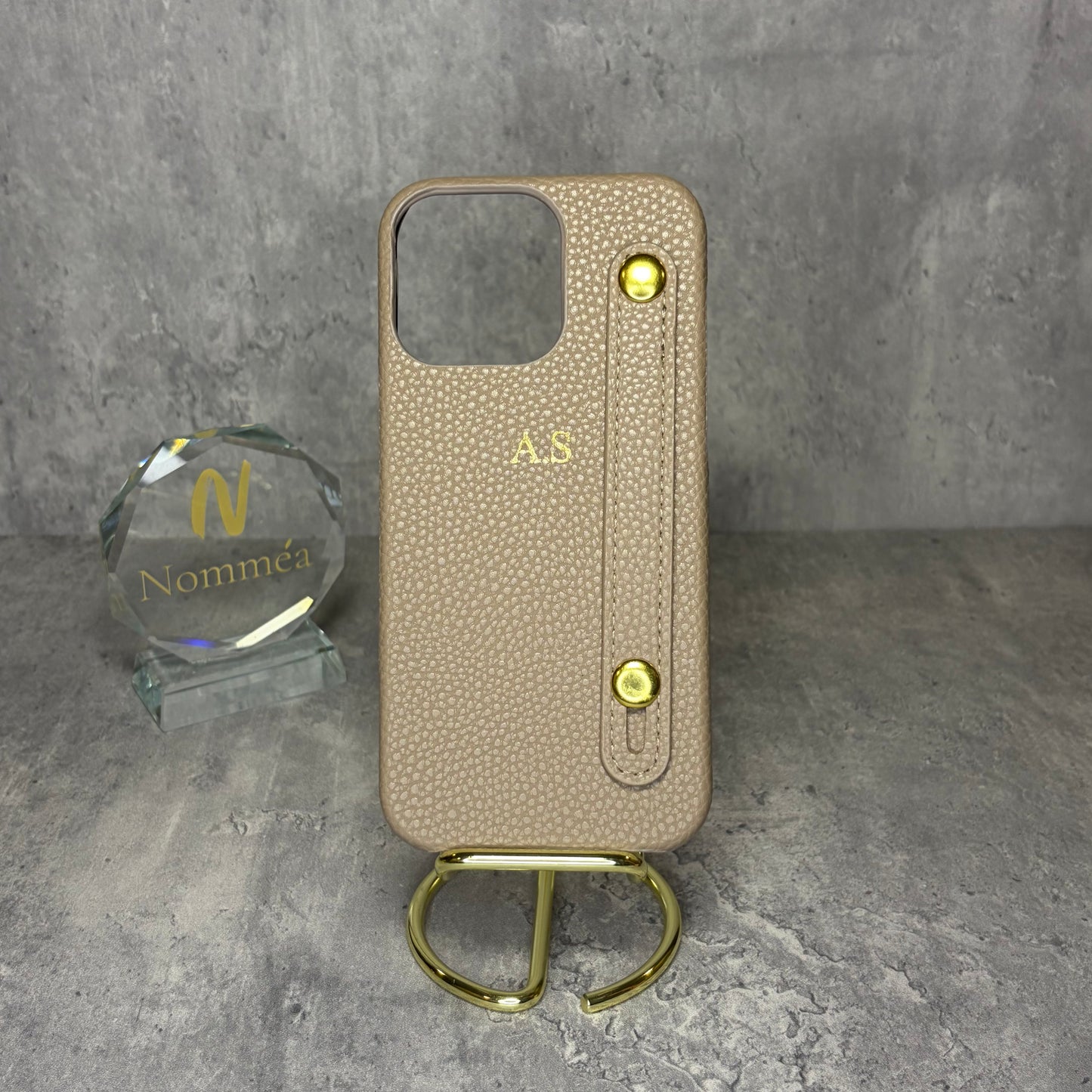 Capa iPhone com Iniciais e Fivela
