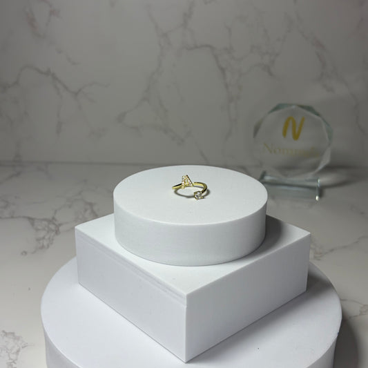 Anel Ajustável com Inicial e Brilhante