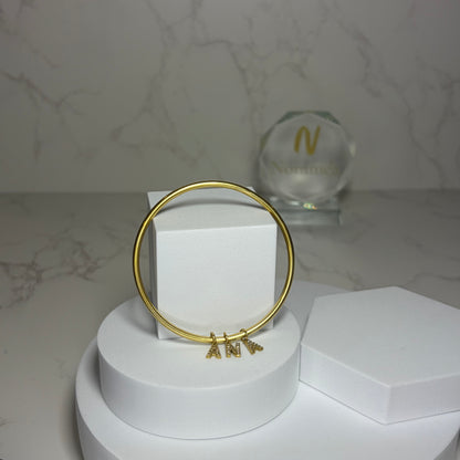 Pulseira com Nome e Brilhantes Pendente