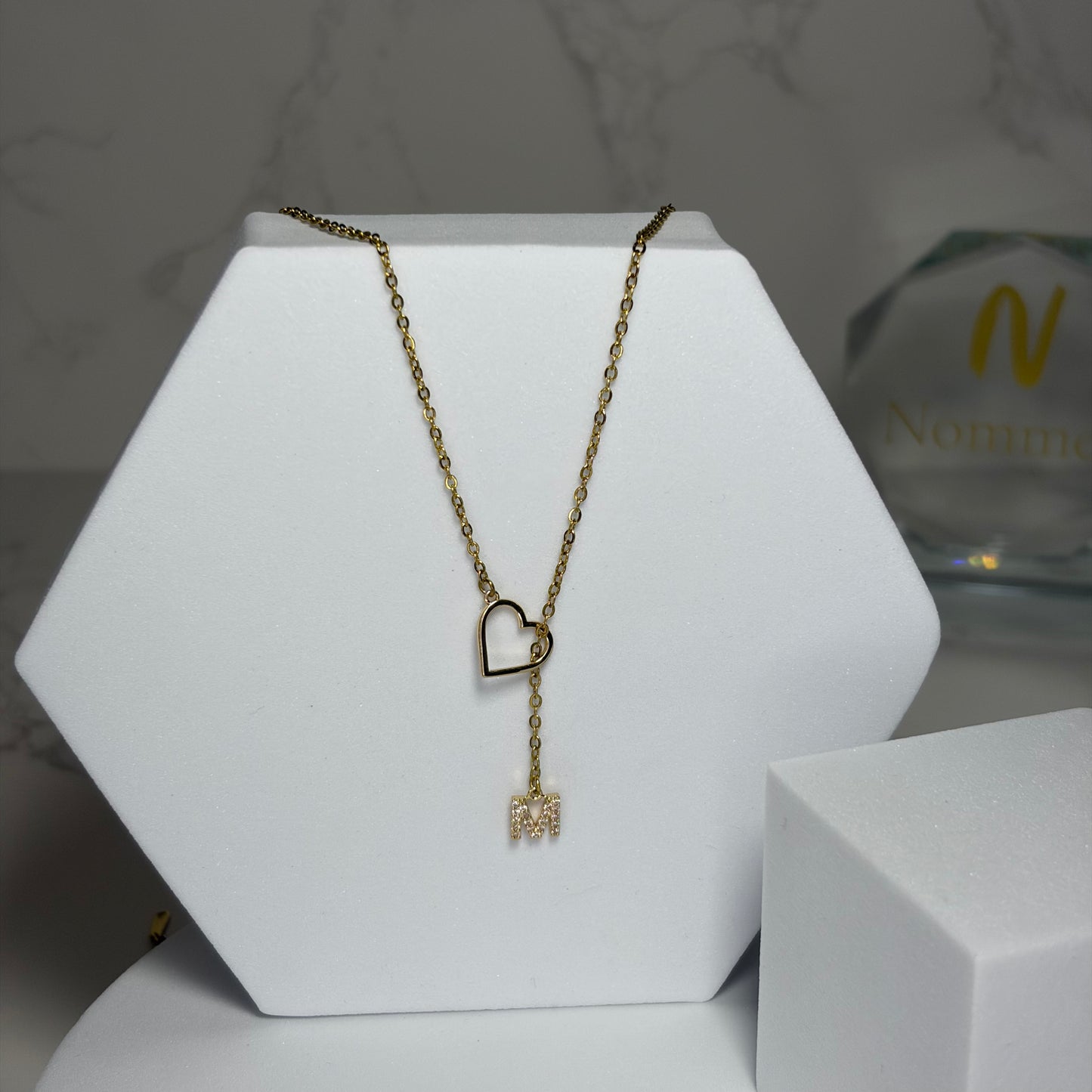 Colar Coração com Inicial e Brilhantes