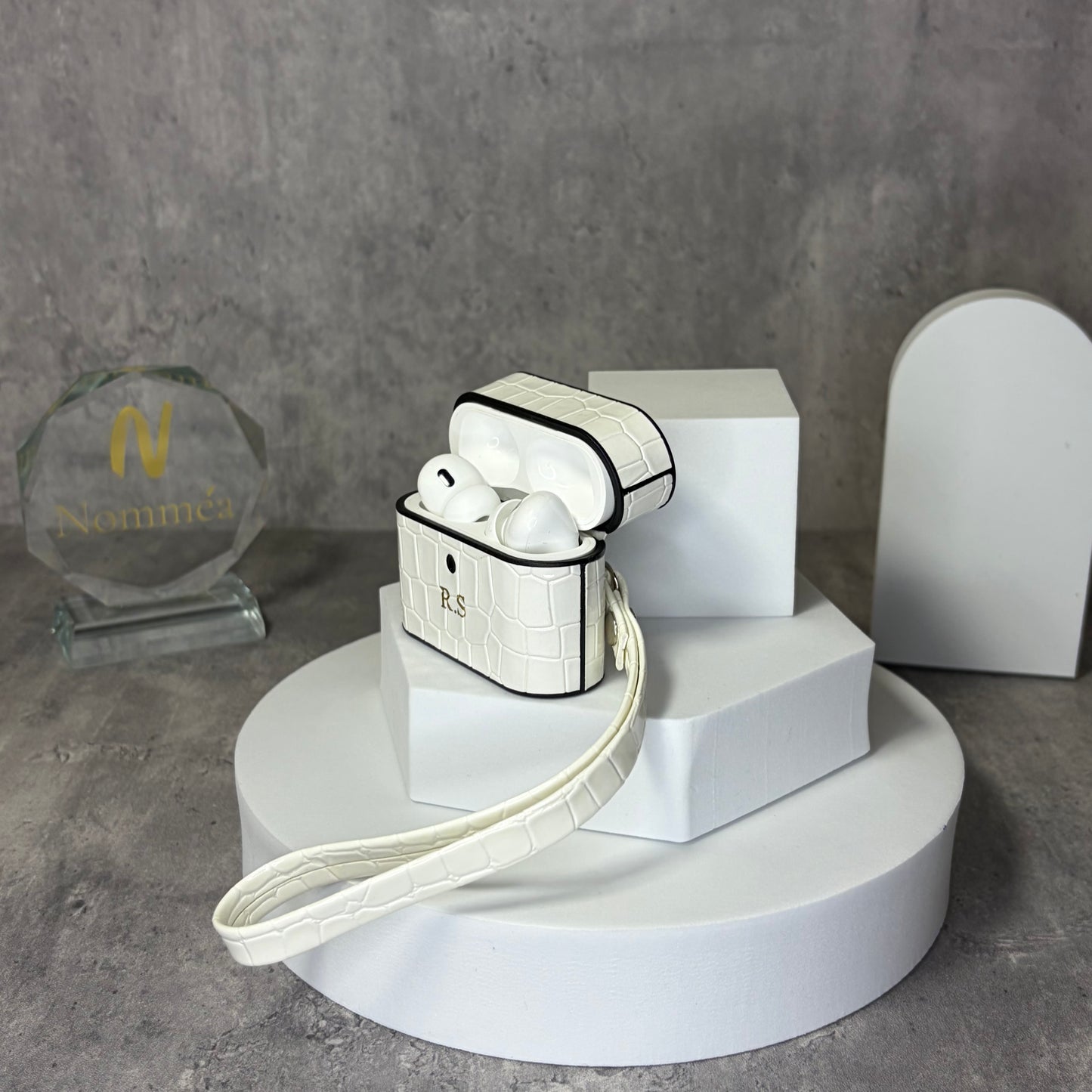 Capa AirPods com Iniciais