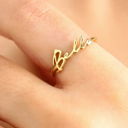 Anel com Nome Elegante