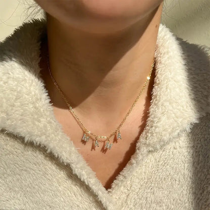 Colar com Nome e Brilhantes